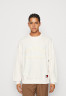Tommy Hilfiger TOMMY HILFIGER X SHAWN MENDES CREWNECK UNISEX Sweatshirt weathered white TOMMY HILFIGER X SHAWN MENDES CREWNECK UNISEX Толстовка выветрившийся белый