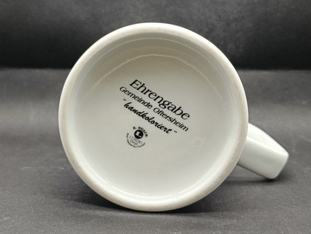 Набор винтажный - кружка немецкая пивная и шкатулка Lubero / R.Nock "Почетный дар муниципалитета Офтерсхайм" с изображением города, кружка 18 см (0.5 л), шкатулка - 13.5 см, фарфор, Германия, 1970-80гг.