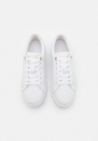 Tommy Hilfiger CASUAL CUPSOLE Trainers white CASUAL CUPSOLE Кроссовки белый
