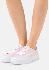 Tommy Hilfiger ESSENTIAL STRIPE  Trainers pastel pink ESSENTIAL STRIPE Кроссовки пастельно-розовый