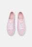 Tommy Hilfiger ESSENTIAL STRIPE Trainers pastel pink ESSENTIAL STRIPE Кроссовки пастельно-розовый