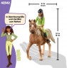Schleich Horse Club 42542 Игровой набор Сара и Мистери (Германия), фигурка наездницы, лошадь арабская кобыла, седло, уздечка, шлем, ручная роспись, от 5 лет