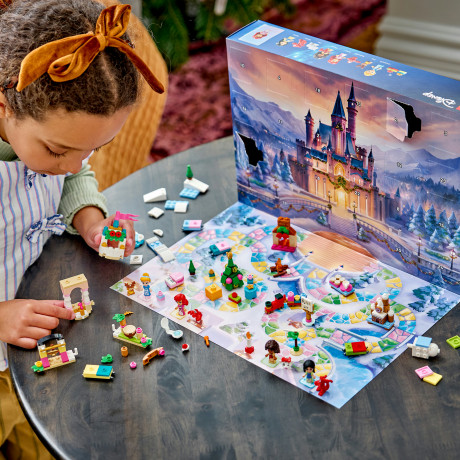 LEGO Disney Princess Adventskalender 2026 43298, LEGO Disney Princess адвент-календарь 2026 с Ариэль, Золушкой, Моаной, Мулан и мини-моделями, 290 деталей, от 5 лет