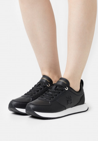 Tommy Hilfiger CASUAL RUNNER Trainers black CASUAL RUNNER — Кроссовки черный