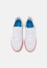Tommy Hilfiger ELEVATED FEMININE Trainers crystal/coral ELEVATED FEMININE Кроссовки кристалл/коралл