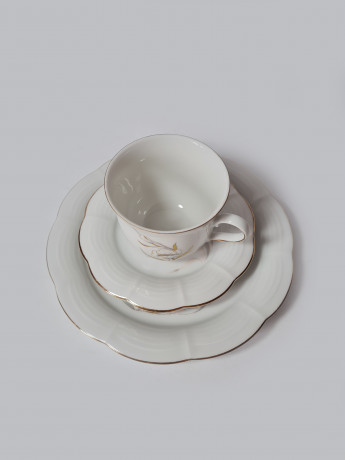 Чайное трио винтажное Winterling Markteluthen Bavaria с позолотой и рельефным рисунком, фарфор, Германия, 1960-70гг.