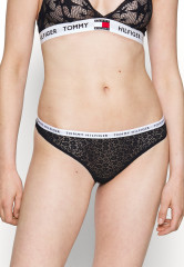 Tommy Hilfiger THONG 3 PACK Thong desert sky/white/rouge НАБОР 3 КОМПЛЕКТА ТРЕНАЖЕЙ Стринги небо пустыни/белый/румяна