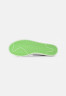 Nike Sportswear NIKE BLAZER LOW  Sneaker low white/aquamarine-lime glow-off noir-sail NIKE BLAZER LOW — Низкие кроссовки женские белый/аквамариново-лаймовый светящийся нуар-парус