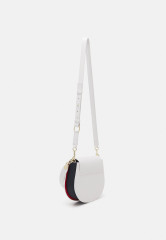 Tommy Hilfiger ELEMENT SADDLE BAG CORP Across body bag white corporate ELEMENT SADDLE BAG CORP — Сумка через плечо белый корпоративный