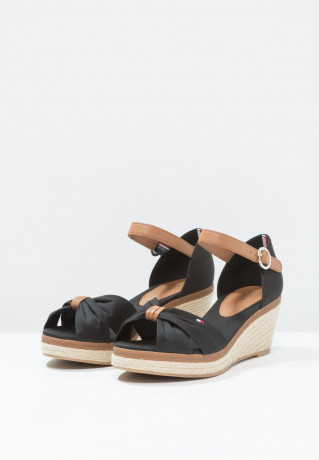 Tommy Hilfiger ICONIC ELBA  Platform sandals black ICONIC ELBA Сандалии на платформе черный