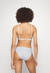 Tommy Hilfiger TOMMY HILFIGER X SHAWN MENDES Briefs white TOMMY HILFIGER X SHAWN MENDES Трусы белый