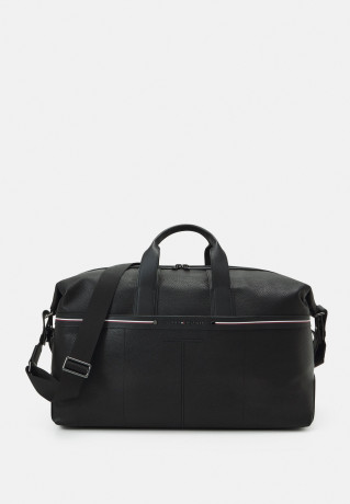 Tommy Hilfiger CENTRAL DUFFLE Weekend bag black CENTRAL DUFFLE Сумка выходного дня черный