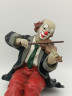 Статуэтка винтажная Gilde "Клоун со скрипкой в красных штанах", ручная работа, фарфор, 15 см, Германия, 1970-80гг.