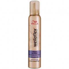 wellaflex Schaumfestiger Fülle &amp; Style Mousse Мусс для  Полнота и стиль, 200 мл