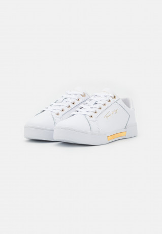 Tommy Hilfiger ELEVATED Trainers white ПОВЫШЕННЫЙ Кроссовки белый