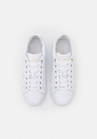 Tommy Hilfiger ELEVATED Trainers white ПОВЫШЕННЫЙ Кроссовки белый