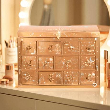 CHARLOTTE TILBURY Adventskalender Beauty Treasure Chest Адвент календарь 2025, Шарлотта тилбери 12 бьюти сюрпризов
