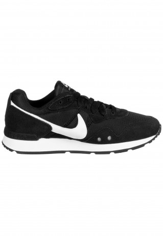 Nike Sportswear VENTURE RUNNER Sneaker low black / white VENTURE RUNNER Низкие кроссовки женские черно-белый