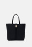 Tommy Hilfiger FLOW TOTE Tote bag black FLOW TOTE Сумка-тоут черный