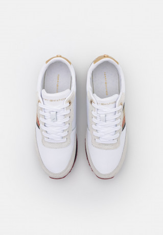 Tommy Hilfiger CORPORATE SEQUINS RUNNER Trainers white CORPORATE SEQUINS RUNNER кроссовки белый