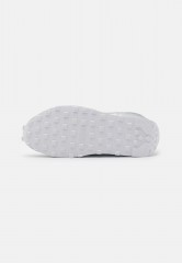 Nike Sportswear DAYBREAK Sneaker low white/metallic silver DAYBREAK Низкие кроссовки женские белый/серебристый металлик