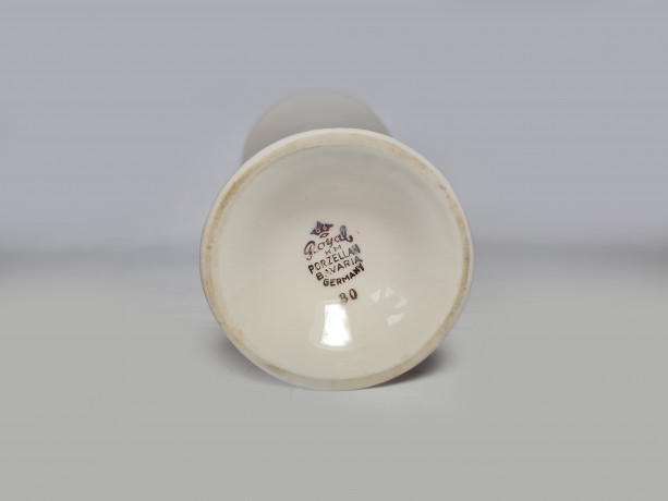 Royal KM Porzellan Bavaria Фарфоровая белая ваза с позолоченным основанием и ободком, 16см , Германия, 1960-70гг.