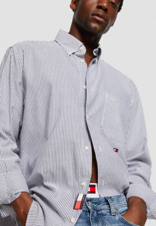 Tommy Hilfiger TOMMY HILFIGER X SHAWN MENDES ITHACA STP ARCHIVE SHIRT UNISEX Shirt blue coast/optic white TOMMY HILFIGER X SHAWN MENDES ITHACA STP ARCHIVE РУБАШКА УНИСЕКС Рубашка синий берег/оптический белый