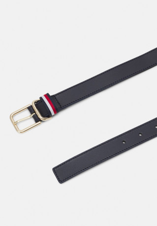 Tommy Hilfiger SQUARE BUCKLE SIGNATURE Belt desert sky ПОДПИСЬ С КВАДРАТНОЙ ПРЯЖКОЙ Ремень небо пустыни