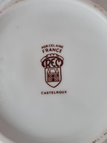 Шкатулка-бонбоньерка винтажная Castelroux "Пастух с девушкой", фарфор, 12 х 7см, Франция, 1950-60гг.