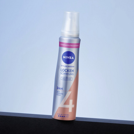 NIVEA Lockenschwung & Pflege Schaumfestiger, 150 ml, Нивеа Мусс для кудрявых волос, пантенол и витамин B3, упругие локоны, фиксация до 24ч, 150 мл