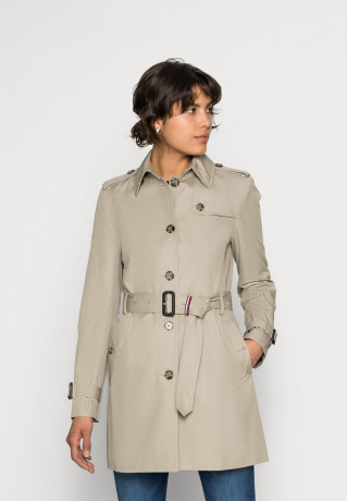 Tommy Hilfiger HERITAGE SINGLE BREASTED Trenchcoat medium taupe HERITAGE SINGLE BREASTED Тренч средний серо-коричневый