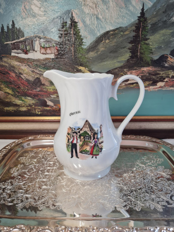 Кувшин винтажный Sarreguemines / Anne Ehret Ranrupt "Obernai", фарфор, Франция, 1967 год.