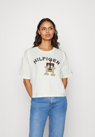 Tommy Hilfiger TEE Print T-shirt ecru TEE Футболка с принтом экрю