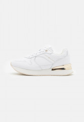 Tommy Hilfiger ELEVATED FEMININE RUNNER Trainers white ELEVATED FEMININE RUNNER — Кроссовки белый