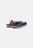 Tommy Hilfiger ESSENTIAL CORP MID  T-bar sandals dark blue ESSENTIAL CORP MID Сандалии с Т-образной перемычкой темно-синий