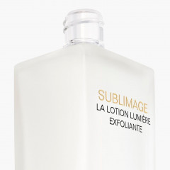 CHANEL LA LOTION LUMIERE EXFOLIANTE  ОТШЕЛУШИВАЮЩИЙ ЛОСЬОН LA LUMIERE