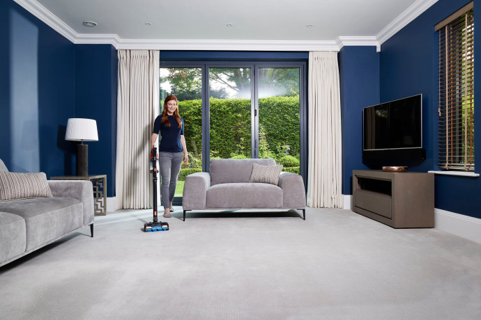 Shark Shark Akku-Stielstaubsauger IZ300EU, beutellos, Anti Hair Wrap und Flexology Аккумуляторный пылесос Shark IZ300EU, без мешка, с защитой от волос и флексологией