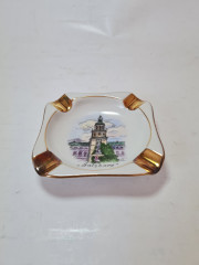 Plankenhammer Floss Bavaria Фарфоровая пепельница с обильной позолотой и изображением Зальцбурга, 8 x 8 x 2 см, Германия, 1960-70гг.