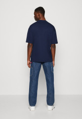 Tommy Hilfiger TOMMY HILFIGER X SHAWN MENDES ARCHIVE TEE UNISEX Print T-shirt carbon navy ФУТБОЛКА TOMMY HILFIGER X SHAWN MENDES ARCHIVE UNISEX Футболка с принтом углеродный флот