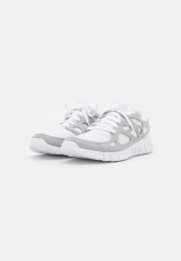 Nike Sportswear FREE RUN 2 Sneaker low white/summit white/pure platinum FREE RUN 2 Низкие кроссовки женские белый/саммит белый/чистая платина