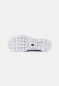 Nike Sportswear FREE RUN 2 Sneaker low white/summit white/pure platinum FREE RUN 2 Низкие кроссовки женские белый/саммит белый/чистая платина