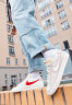 Nike Sportswear BLAZER #x27;77 UNISEX Sneaker low light bone/summit white/university red/deep royal blue/sail/summit white BLAZER #x27;77 UNISEX Низкие кроссовки женские светлая кость/белый вершина/университетский красный/глубокий королевский синий/парус/