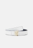 Tommy Hilfiger LOGO  Belt desert sky/white ЛОГОТИП Ремень небо пустыни/белый