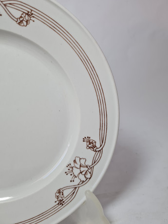 Набор тарелок винтажных Sarreguemines France, белый фарфор с коричневым цветочным декором, 6шт x 21 x 2,5 см, Франция, 1960-70гг.