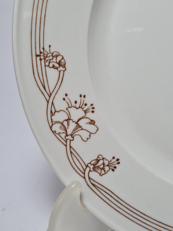 Набор тарелок винтажных Sarreguemines France, белый фарфор с коричневым цветочным декором, 6шт x 21 x 2,5 см, Франция, 1960-70гг.