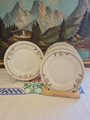 Набор тарелок винтажных Sarreguemines France, белый фарфор с коричневым цветочным декором, 6шт x 21 x 2,5 см, Франция, 1960-70гг.