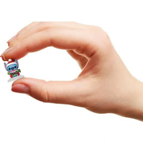 Funko Disney Stitch Bitty POP! Adventskalender 2026, Funko Disney Stitch Адвент-календарь 2026 с мини-фигурками Bitty POP!, витриной и аксессуарами, 24 сюрприза, от 4 лет
