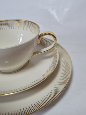 Johann Seltmann Vohenstrauß Bavaria Чайное трио белый фарфор с позолоченным узором, Германия, 1960-70гг.