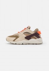 Nike Sportswear AIR HUARACHE Sneaker low braun AIR HUARACHE Низкие кроссовки женские коричневый