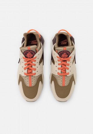 Nike Sportswear AIR HUARACHE Sneaker low braun AIR HUARACHE Низкие кроссовки женские коричневый